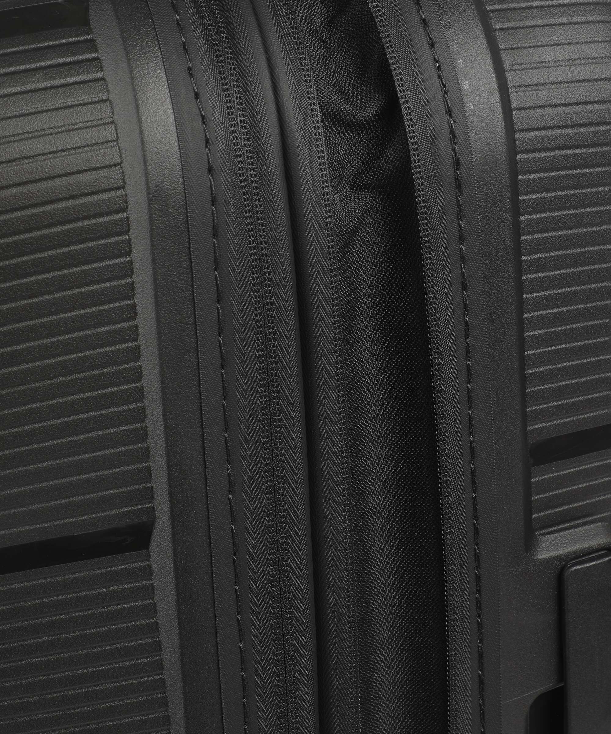 American Tourister Starvibe Valise 4 roues black - Image 4