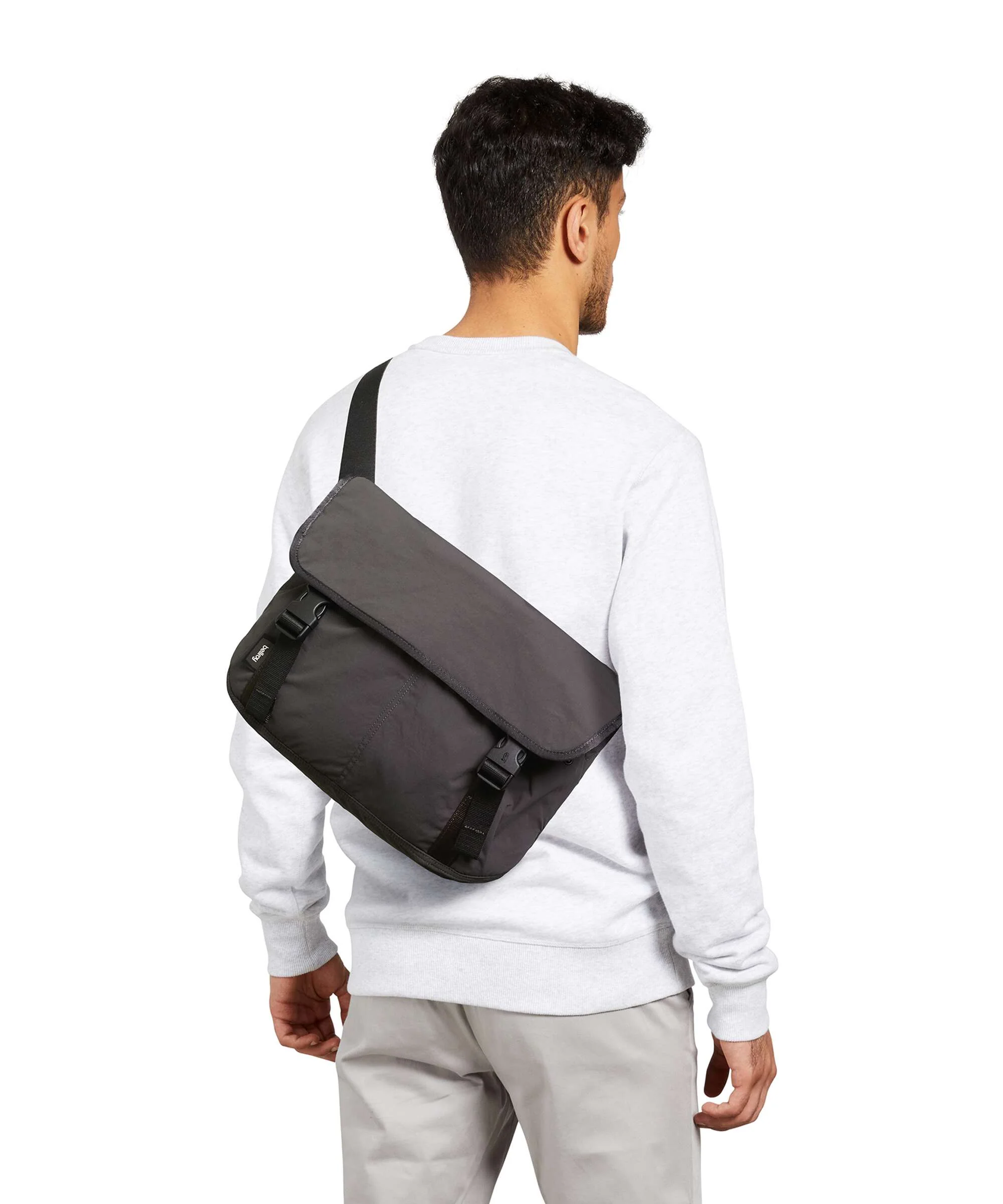 Bellroy Cinch 12 Sac messager black - Image 4