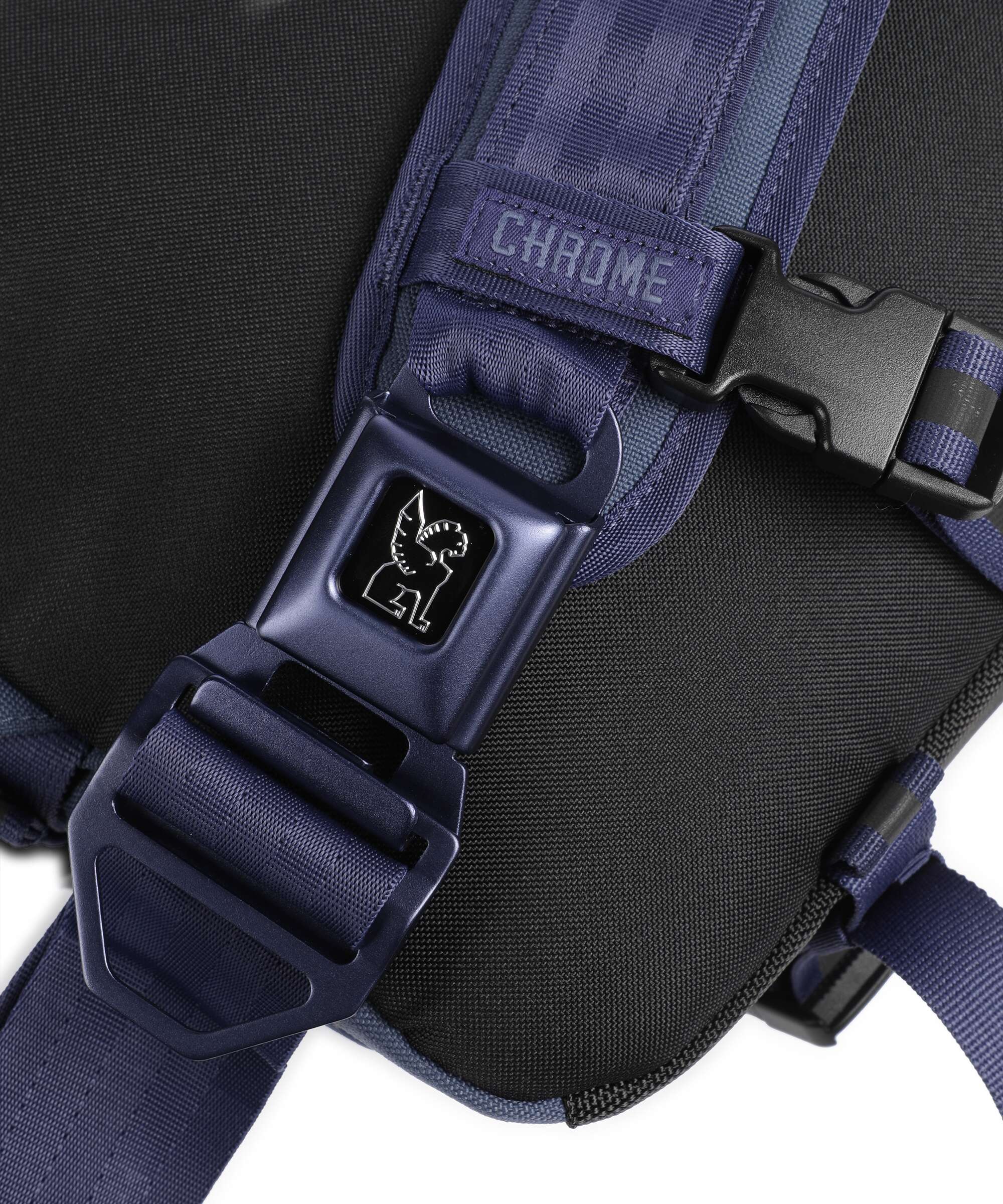 Chrome Kadet Max Sac sling indigo - Image 5