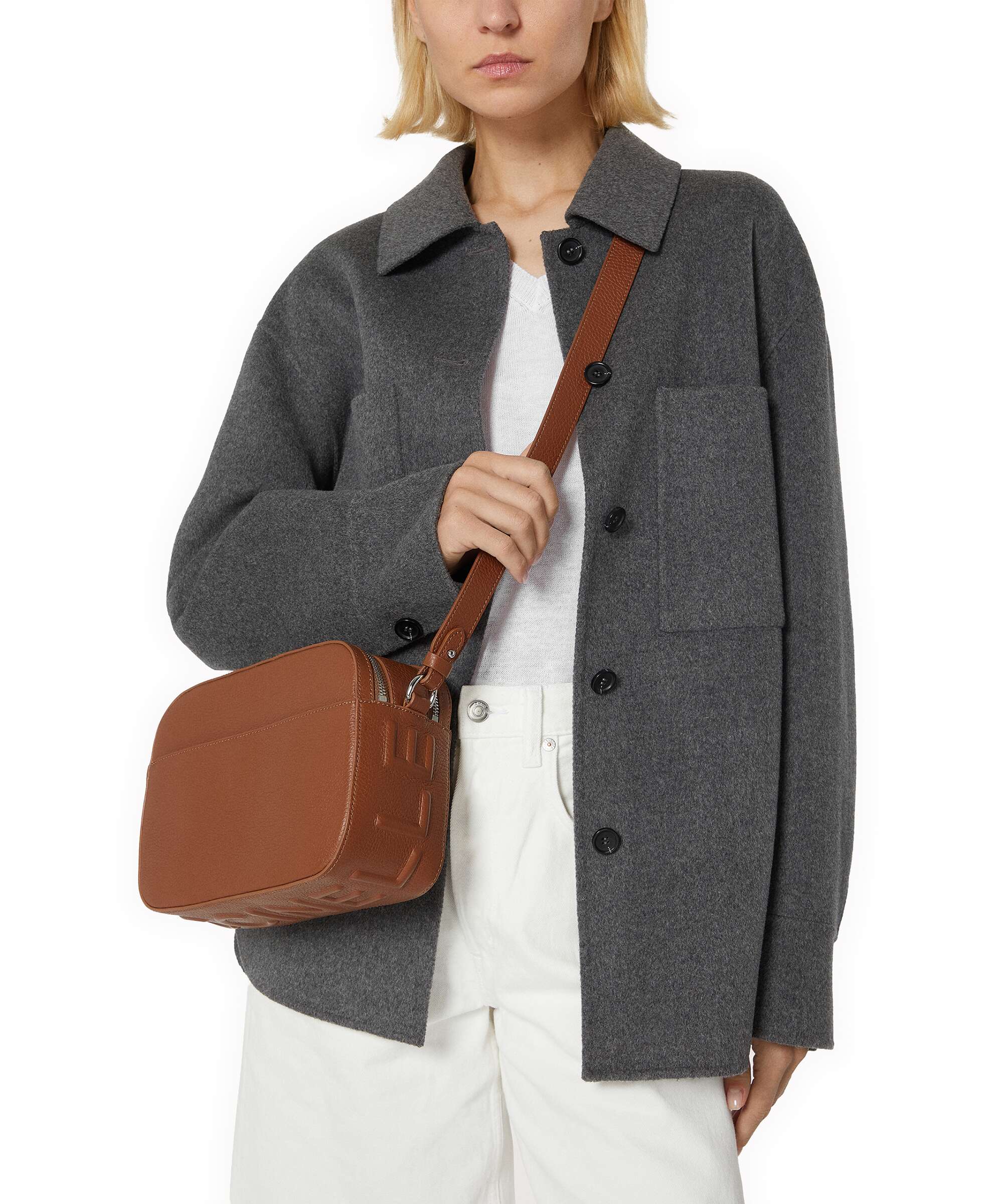 Coccinelle Myrtha Maxi Logo Sac bandoulière cognac - Image 3