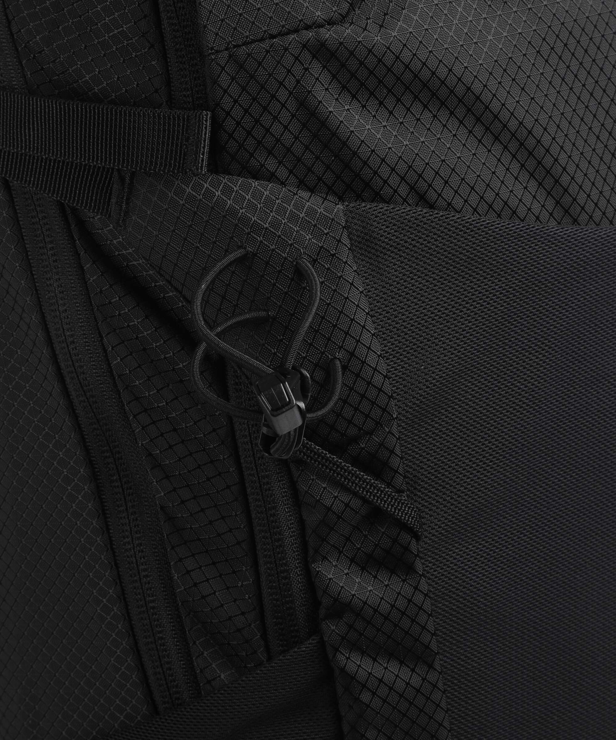 Deuter Futura 23 Sac à dos de randonnée black - Image 4