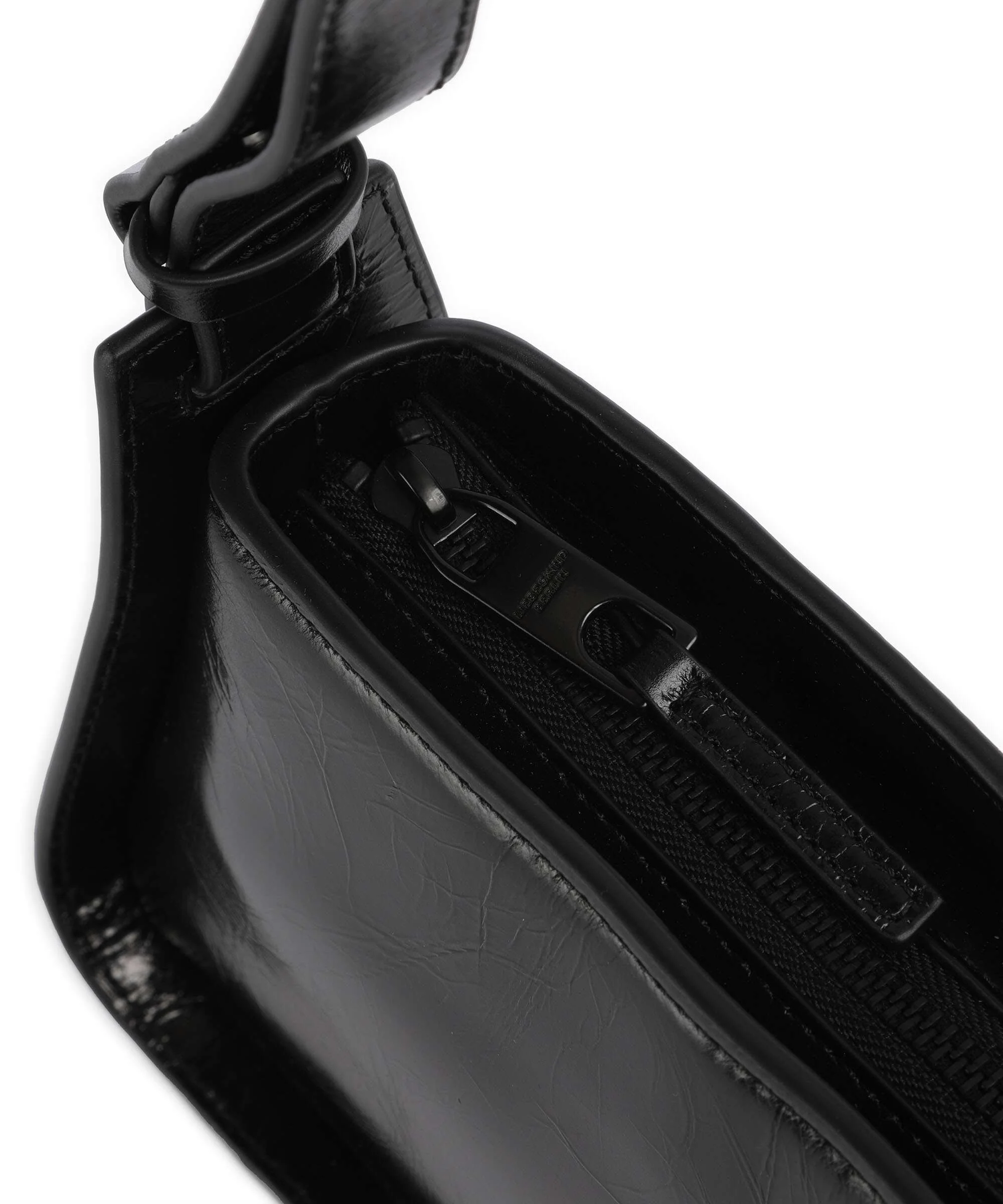 Liebeskind Franzis Lack Distressed S Sac porté épaule black - Image 4