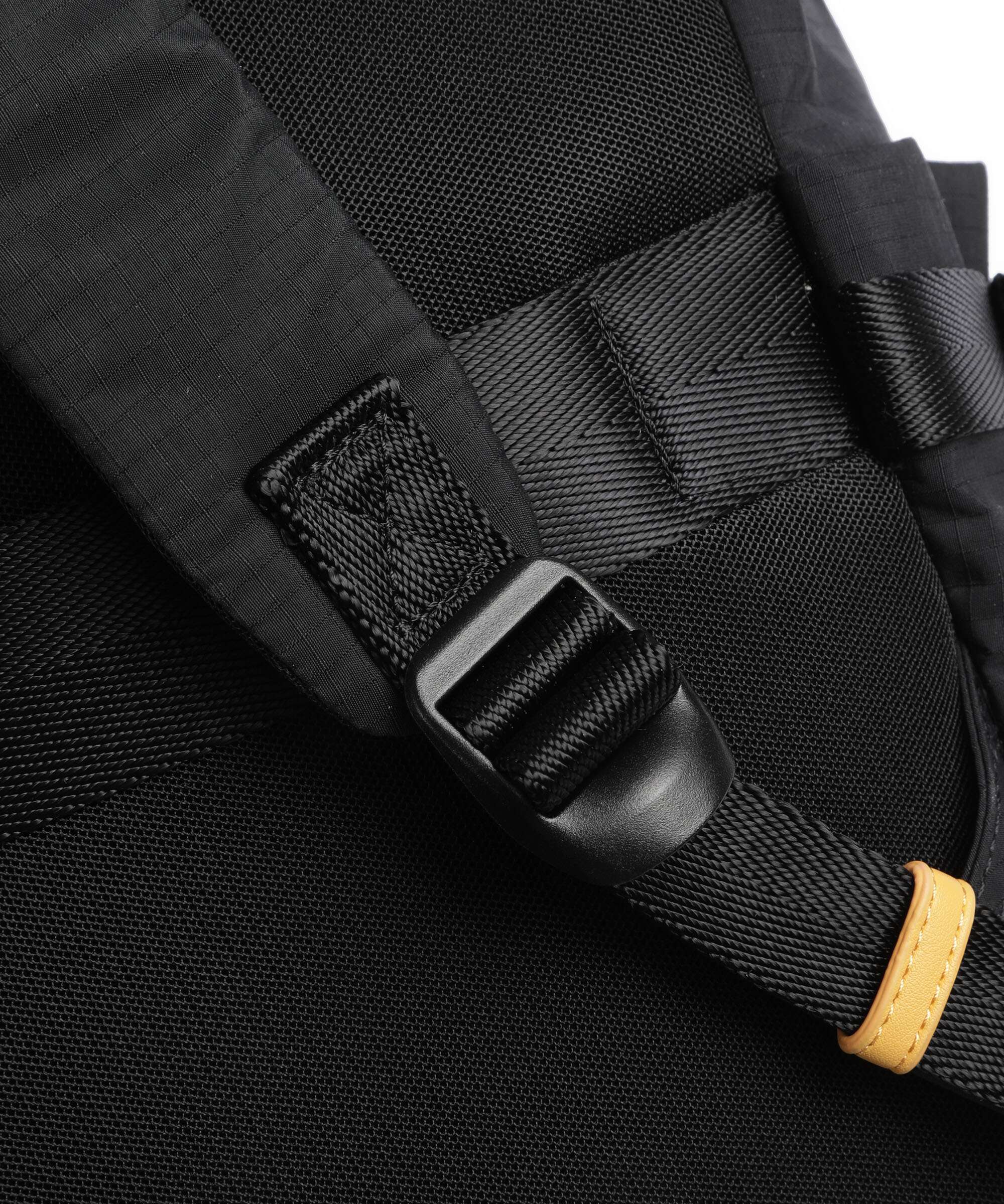 Mandarina Duck Y-Lite Sac à dos black - Image 4
